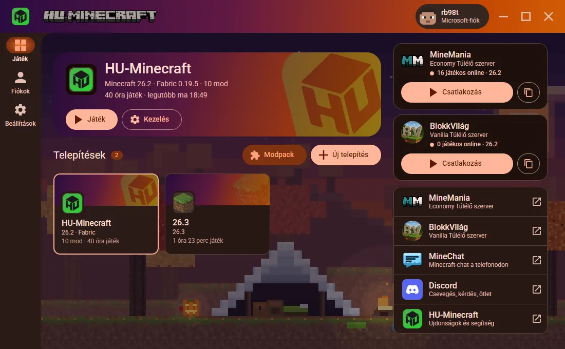 A HU-Minecraft launcher kezdőlapja: fent a legutóbb játszott telepítés, alatta a telepítések kártyái, jobbra a MineMania szerver és a közösség