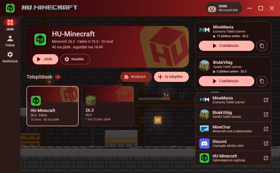 A HU-Minecraft launcher kezdőlapja: fent a legutóbb játszott telepítés, alatta a telepítések kártyái, jobbra a MineMania szerver és a közösség