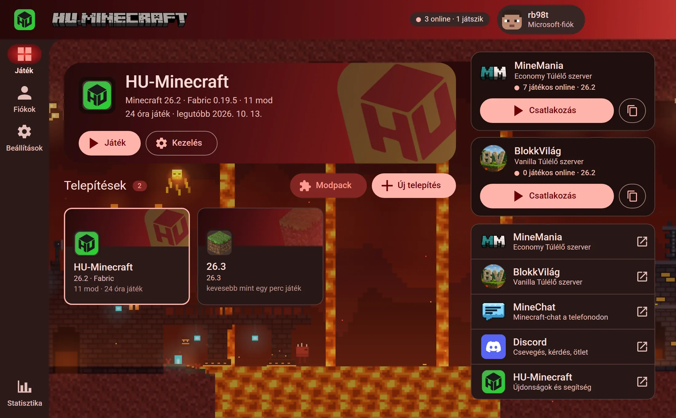 A HU-Minecraft launcher kezdőlapja: fent a legutóbb játszott telepítés, alatta a telepítések kártyái, jobbra a MineMania szerver és a közösség